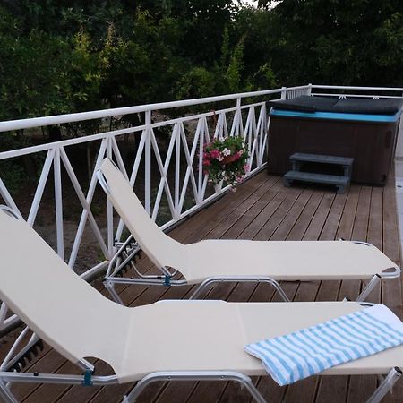 Luxury Fani House Next To Harbor Area With Jacuzzi Apartment Paphos Exterior photo