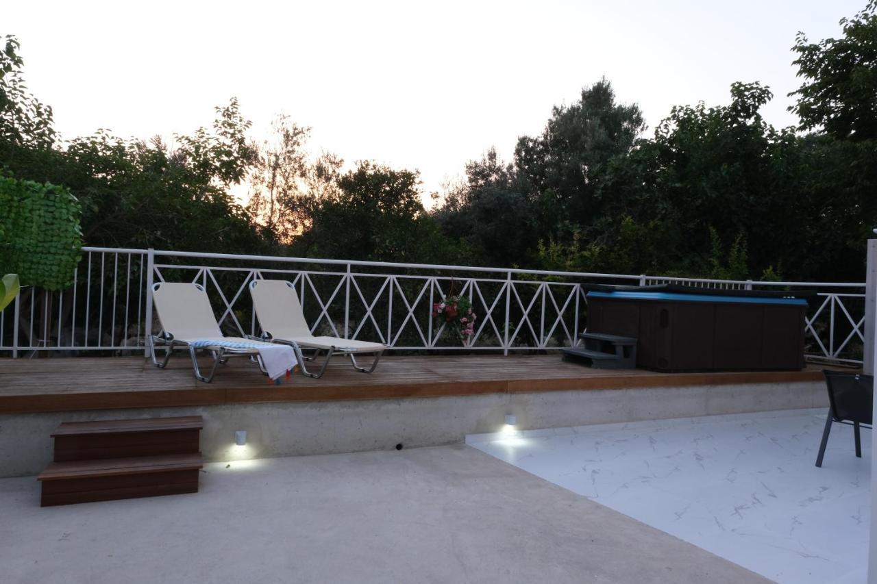 Luxury Fani House Next To Harbor Area With Jacuzzi Apartment Paphos Exterior photo